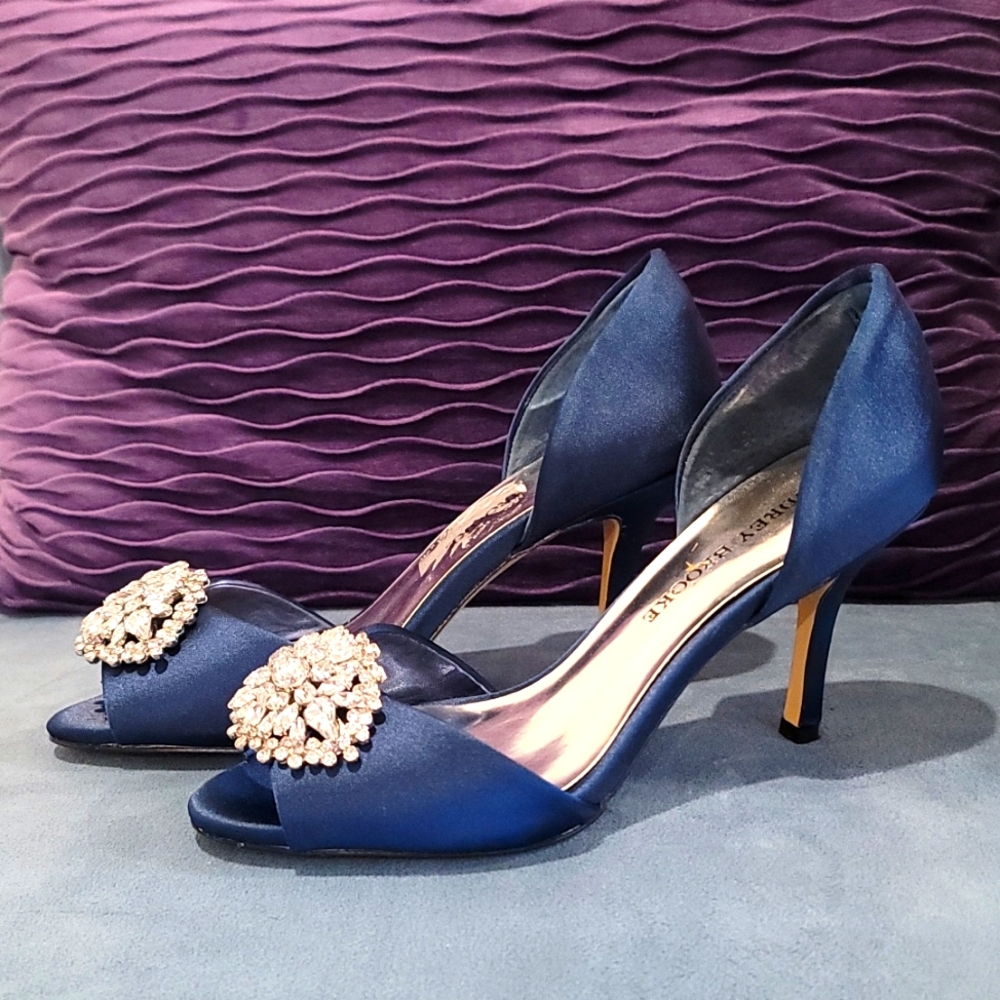 6.5 blue Audrey Brooke heels